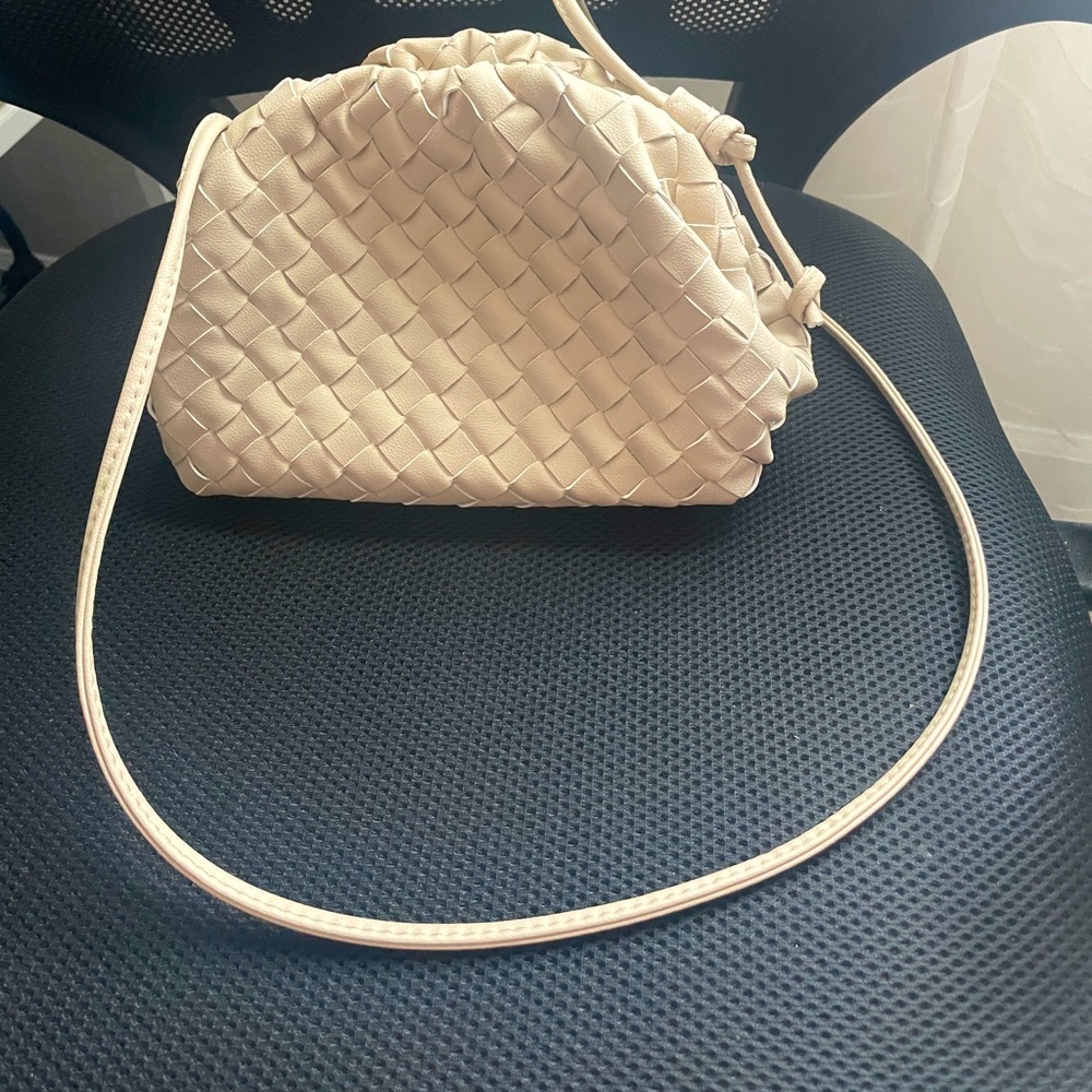 Pouch bag